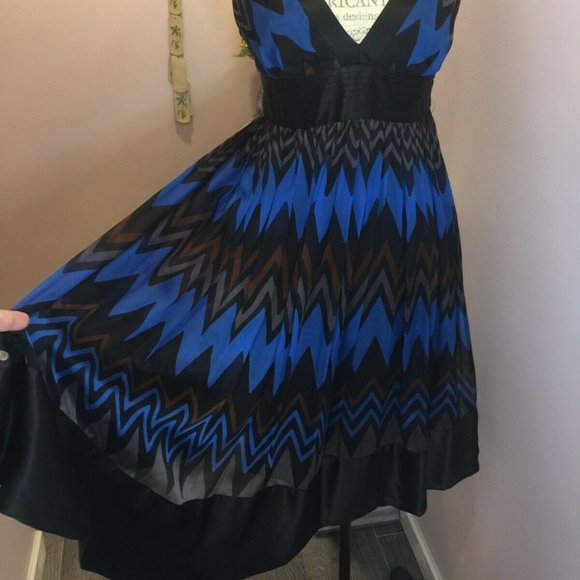 Size M Zara Blue Brown Zig Zag Chevron Silk Dress V Neck Sleeveless Summer Retro - Picture 7 of 10